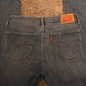 Levi’s 711 Skinny Jeans